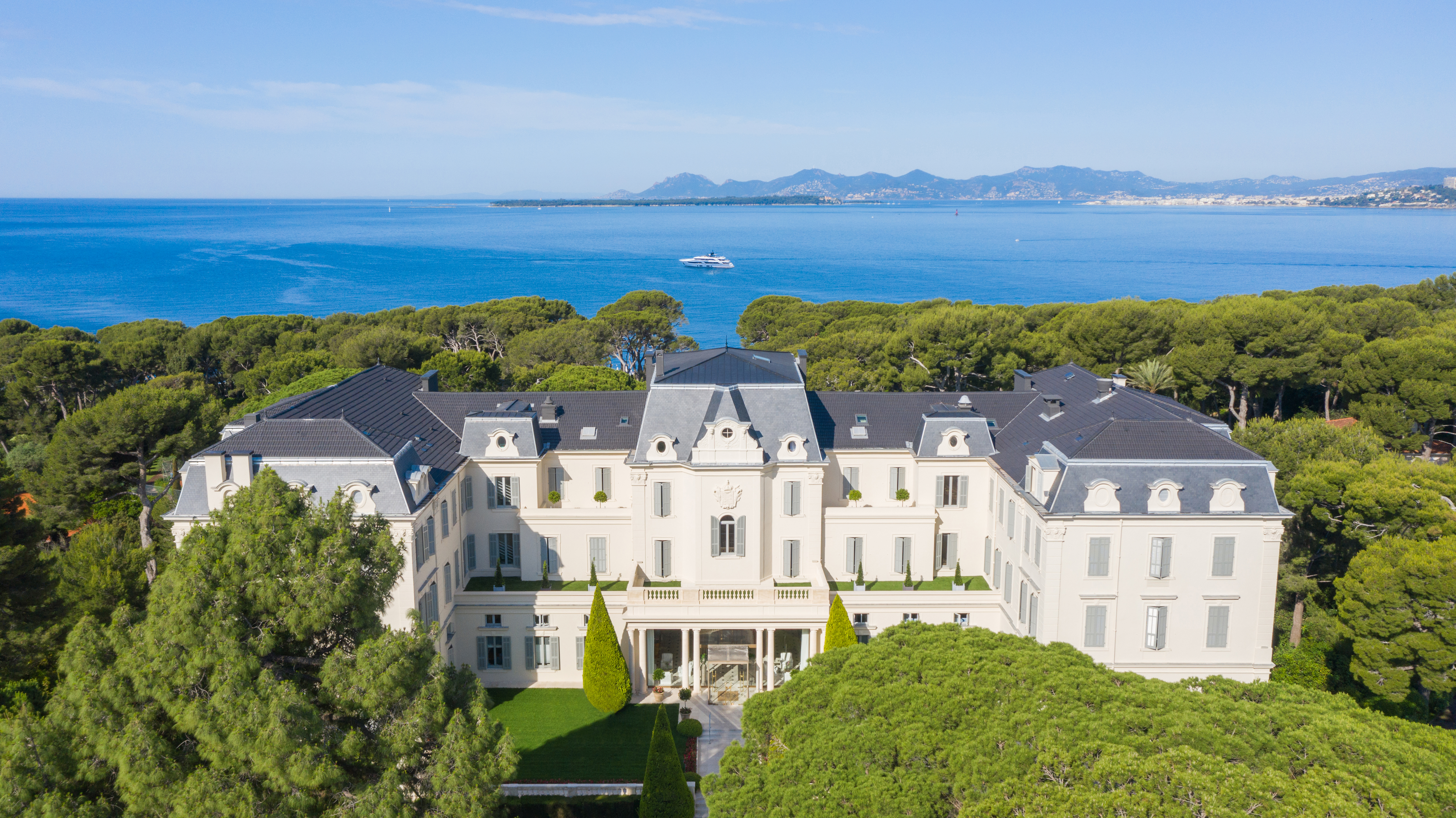 Hotel Du Cap Eden Roc Luxury Hotel In Antibes France
