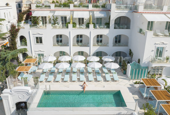 Stop Time Hotel - Piscina de vidro